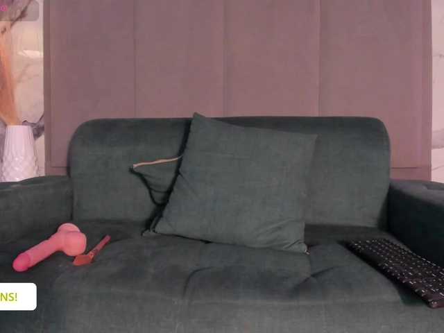 Jazmiin-Evans live cam on BongaCams