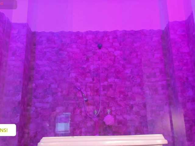 Jazmiin-Evans live cam on BongaCams