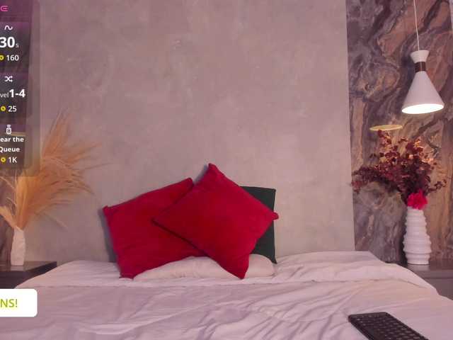 Jazmiin-Evans live cam preview