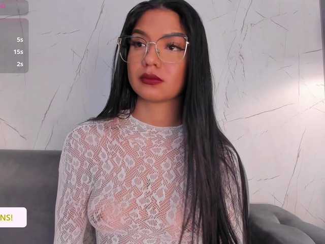 Jazmiin-Evans live cam on BongaCams