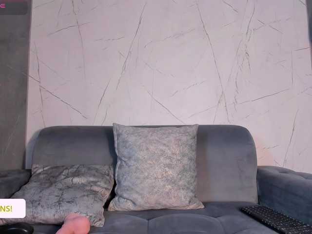 Jazmiin-Evans live cam on BongaCams