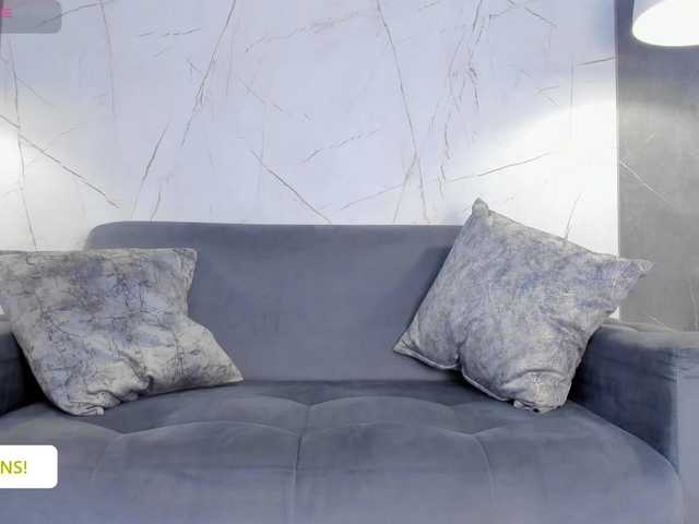 Jazmiin-Evans live cam on BongaCams