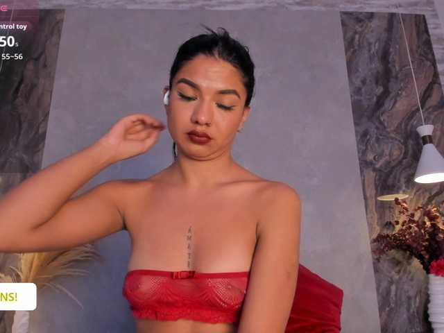 Jazmiin-Evans live cam on BongaCams