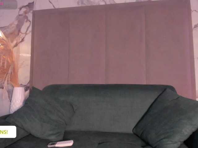 Jazmiin-Evans live cam on BongaCams