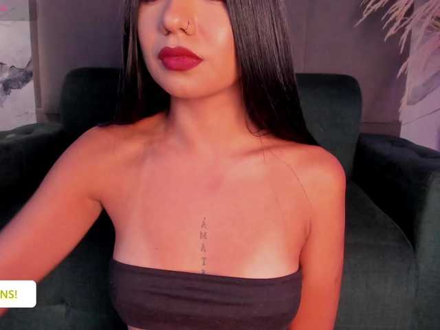 Jazmiin-Evans live cam on BongaCams