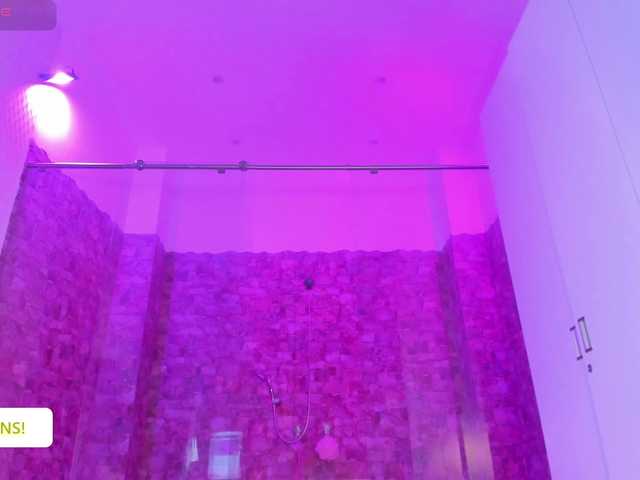 Jazmiin-Evans live cam on BongaCams