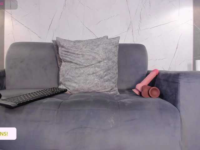 Jazmiin-Evans live cam on BongaCams