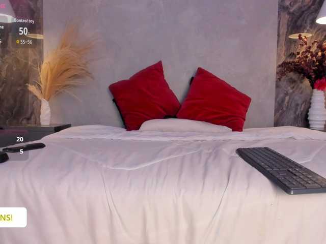Jazmiin-Evans live cam on BongaCams