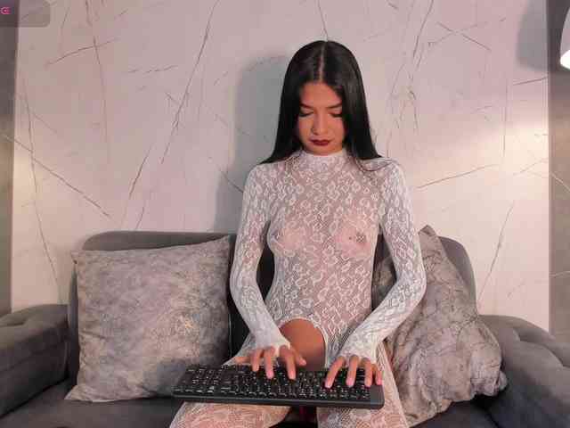 Jazmiin-Evans webcam