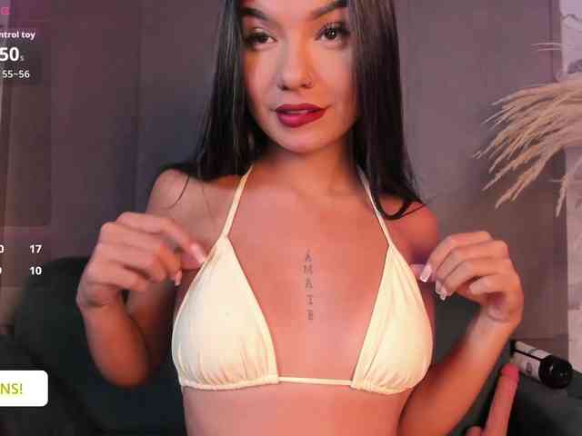Jazmiin-Evans Live Webcam on BongaCams