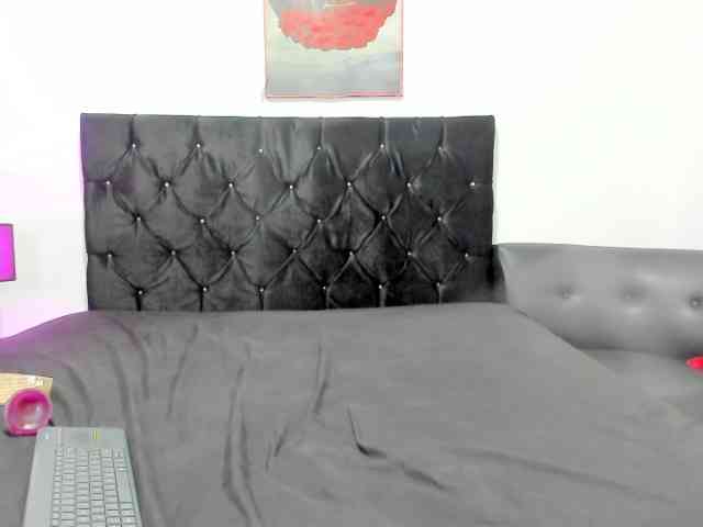 SamantaMoet webcam