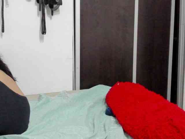 SamantaMoet webcam