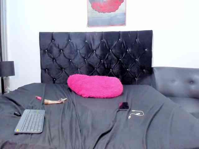 SamantaMoet webcam
