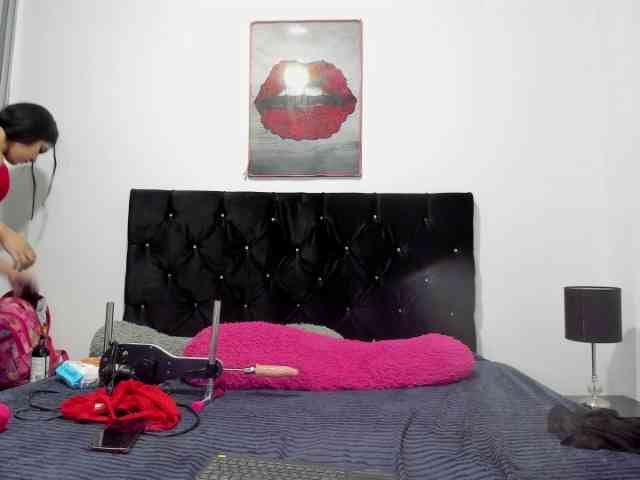 SamantaMoet webcam