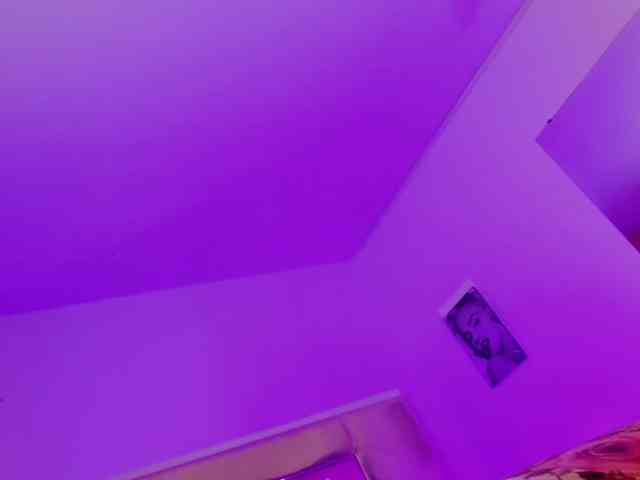 mistressbigcharl... Live Webcam on BongaCams