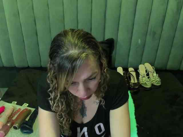 AlaiaEvanss webcam