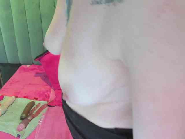 AlaiaEvanss webcam
