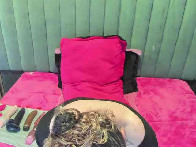 AlaiaEvanss webcam
