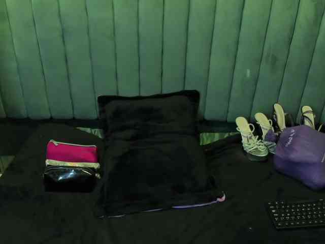 AlaiaEvanss webcam