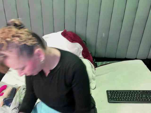 AlaiaEvanss webcam