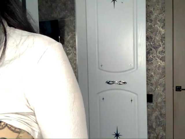 KimberleeChenevert's BongaCams show and profile