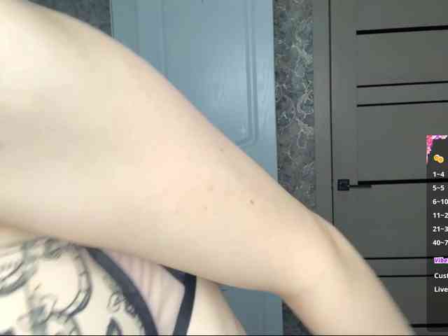 KimberleeChenevert webcam