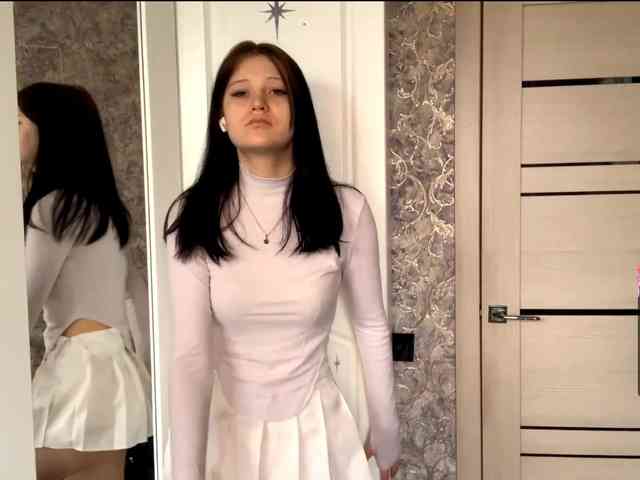 KimberleeChenevert webcam