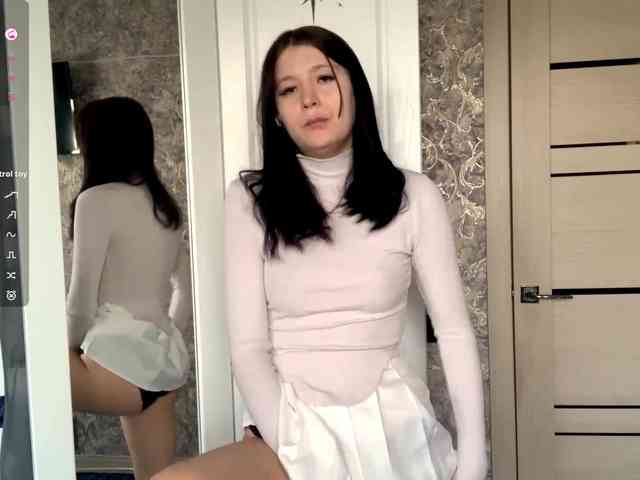 KimberleeChenevert webcam