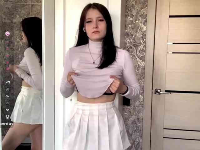 KimberleeChenevert webcam