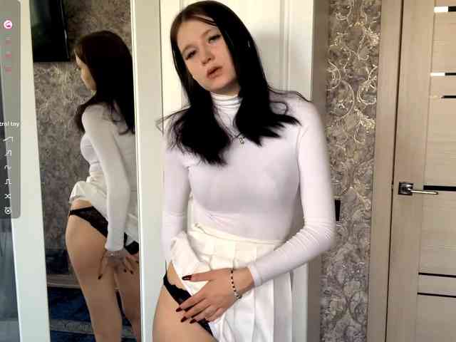 KimberleeChenevert webcam