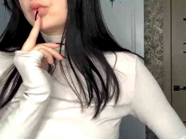 KimberleeChenevert webcam