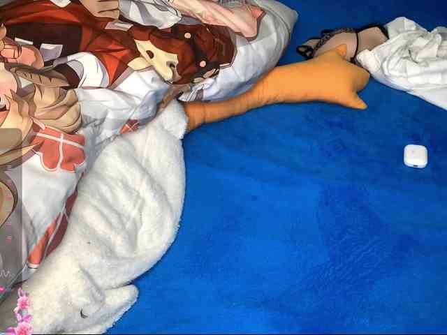 KimberleeChenevert webcam