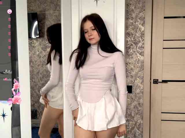 KimberleeChenevert webcam