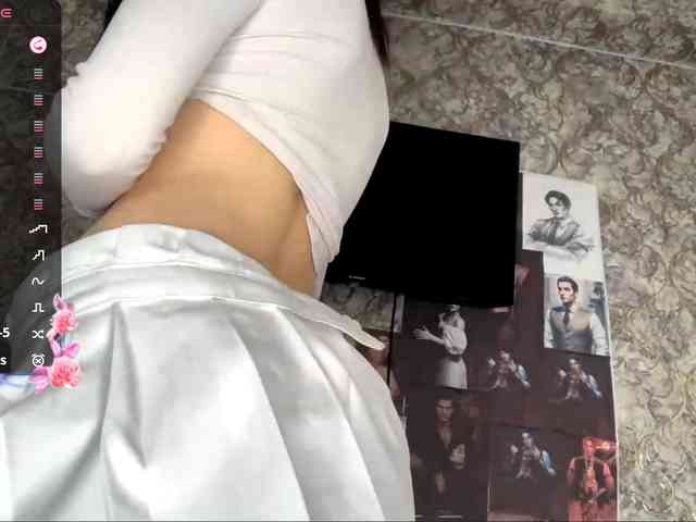 KimberleeChenevert webcam