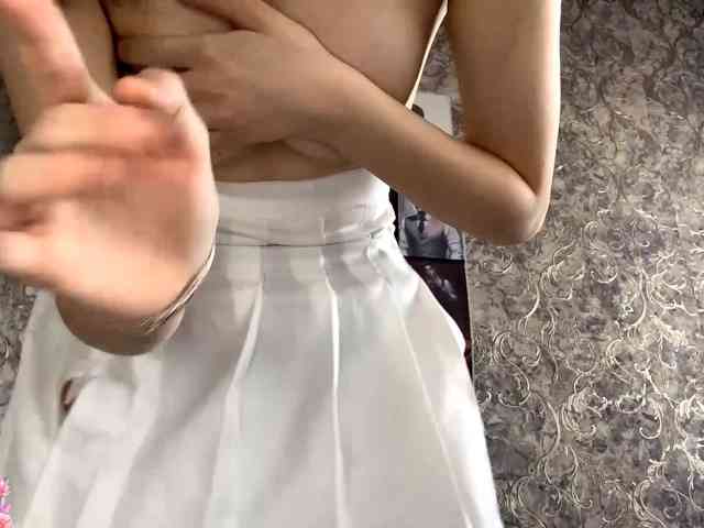 KimberleeChenevert webcam