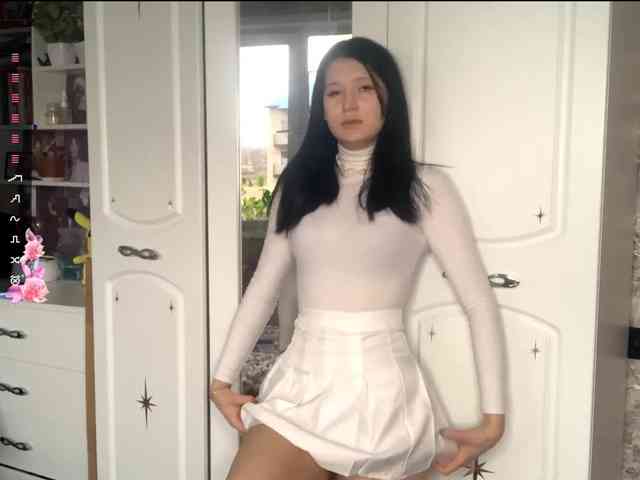 KimberleeChenevert webcam