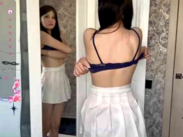 KimberleeChenevert webcam