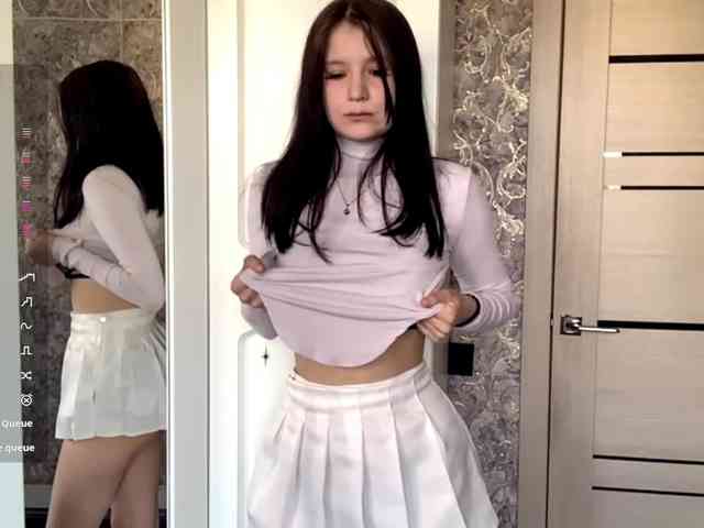 KimberleeChenevert webcam