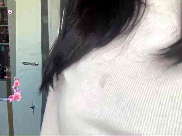 KimberleeChenevert webcam