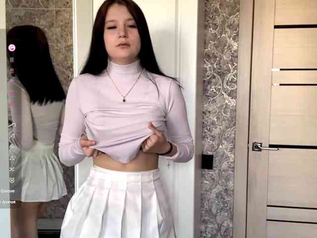 KimberleeChenevert webcam