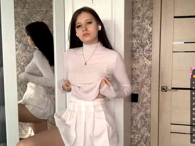 KimberleeChenevert webcam