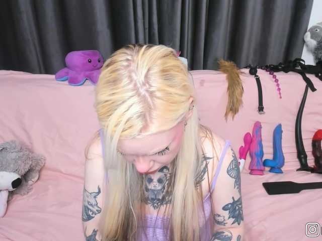 P1nkbutt live webcam show