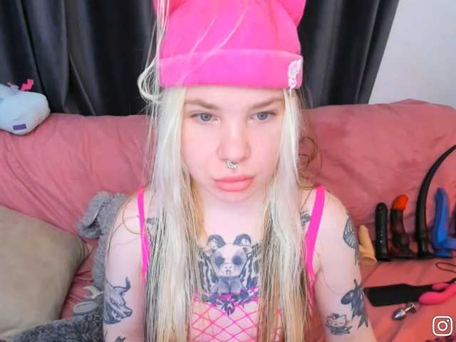 P1nkbutt live cam preview