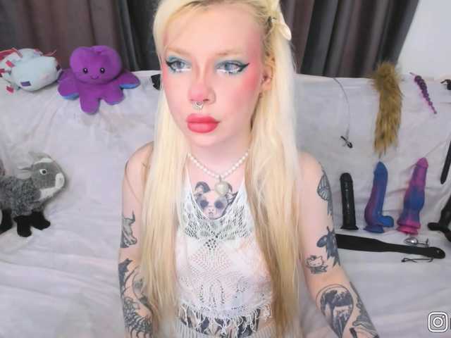 P1nkbutt live cam on BongaCams