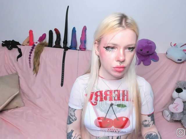 P1nkbutt live cam on BongaCams