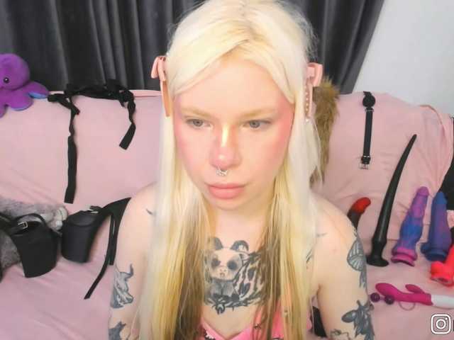 P1nkbutt live cam on BongaCams