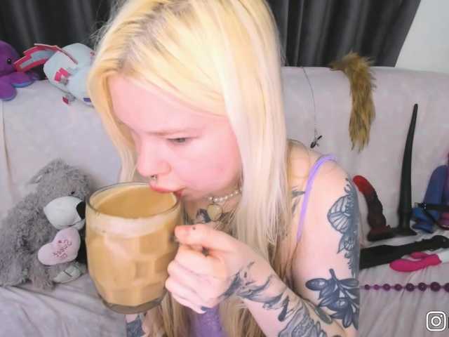 P1nkbutt live cam on BongaCams