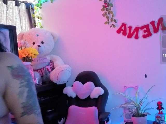 almendra08 live cam on BongaCams