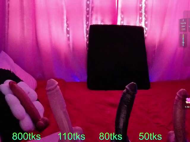 almendra08 live cam on BongaCams