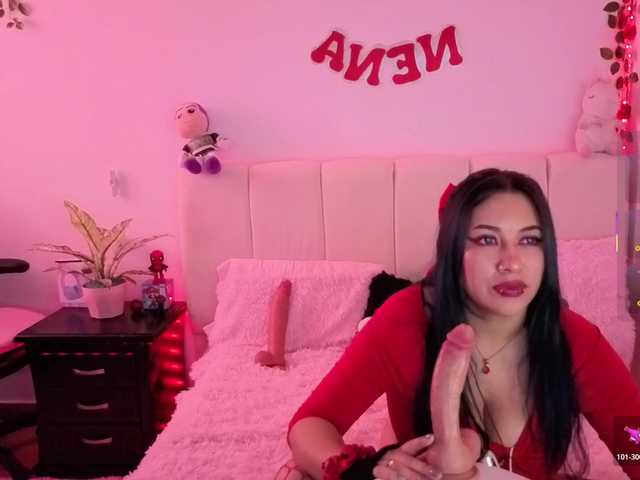 almendra08 live cam on BongaCams